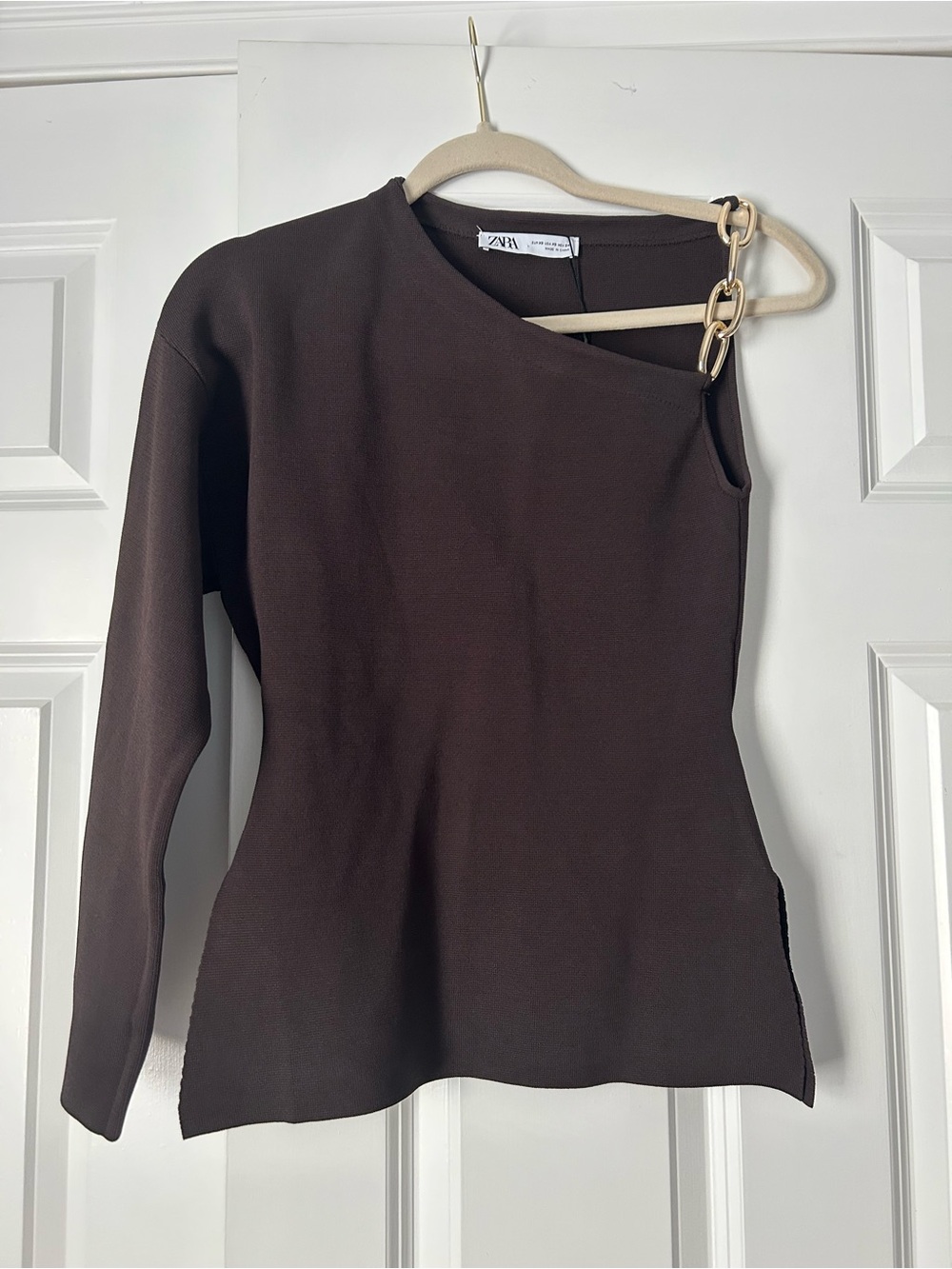 ZARA NWT Chocolate Brown Asymmetrical One Shoulder Gold Chain Top XS